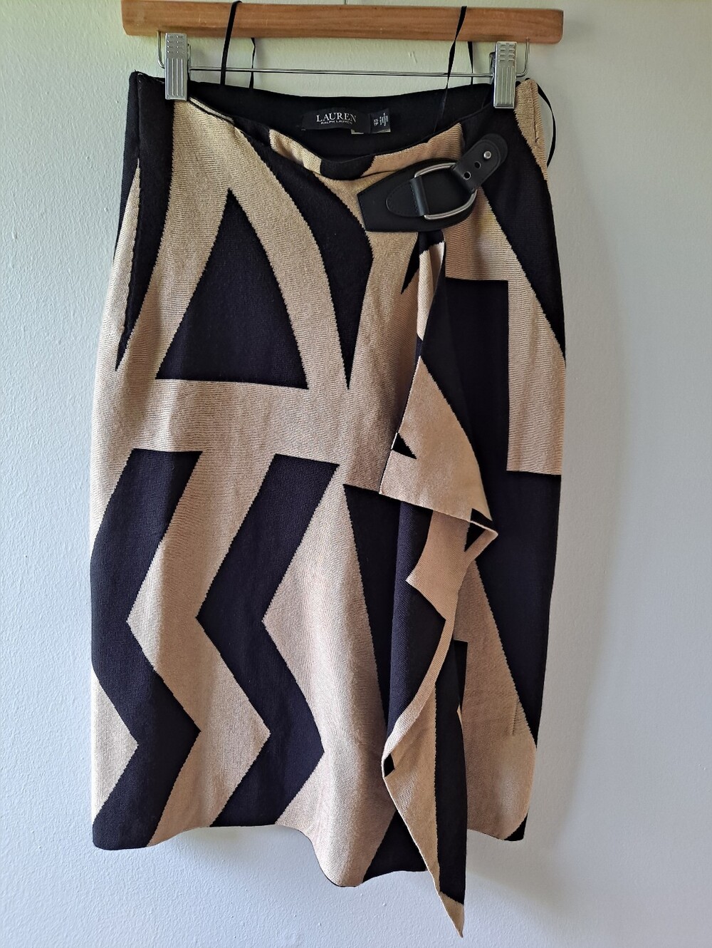 Lauren Black Label Ralph Lauren Geo Print Skirt. Size XS - Picture 2 of 6